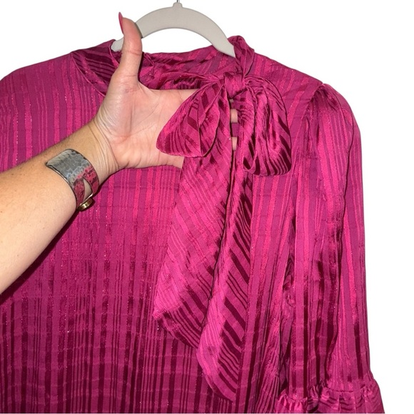 Calvin Klein Mod Inspired 60’s Shift Shimmer Romantic Chiffon Bell Sleeve Dress - Picture 4 of 13